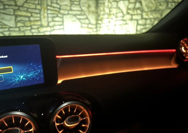 Mercedes-Benz Klasa A cena 169740 przebieg: 20500, rok produkcji 2019 z Kraków małe 352
